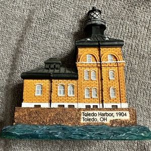 Lefton miniature lighthouse